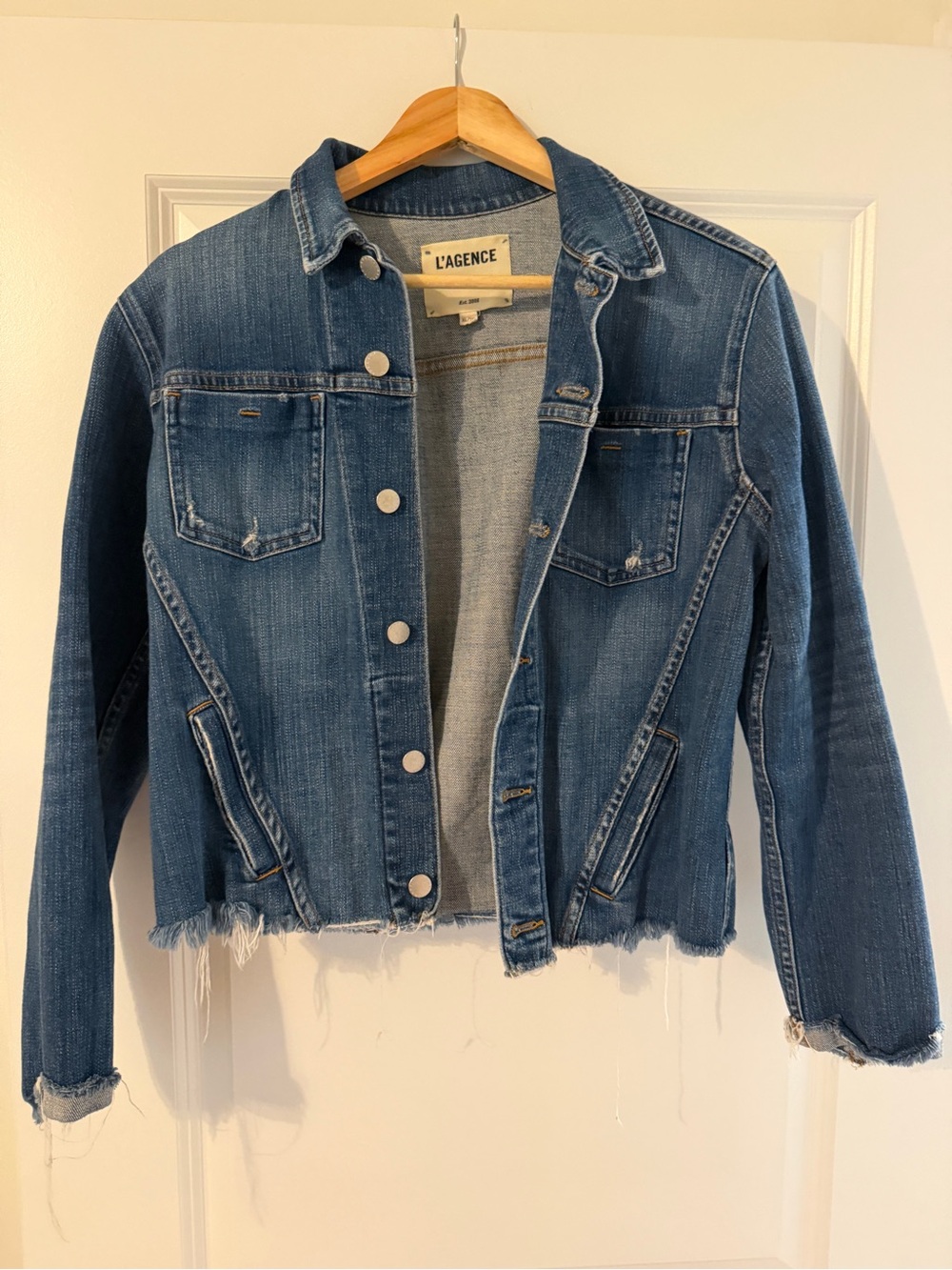 L'AGENCE Janelle Slim Fit Trucker Jacket Size XL Fits like a L - Picture 4 of 7
